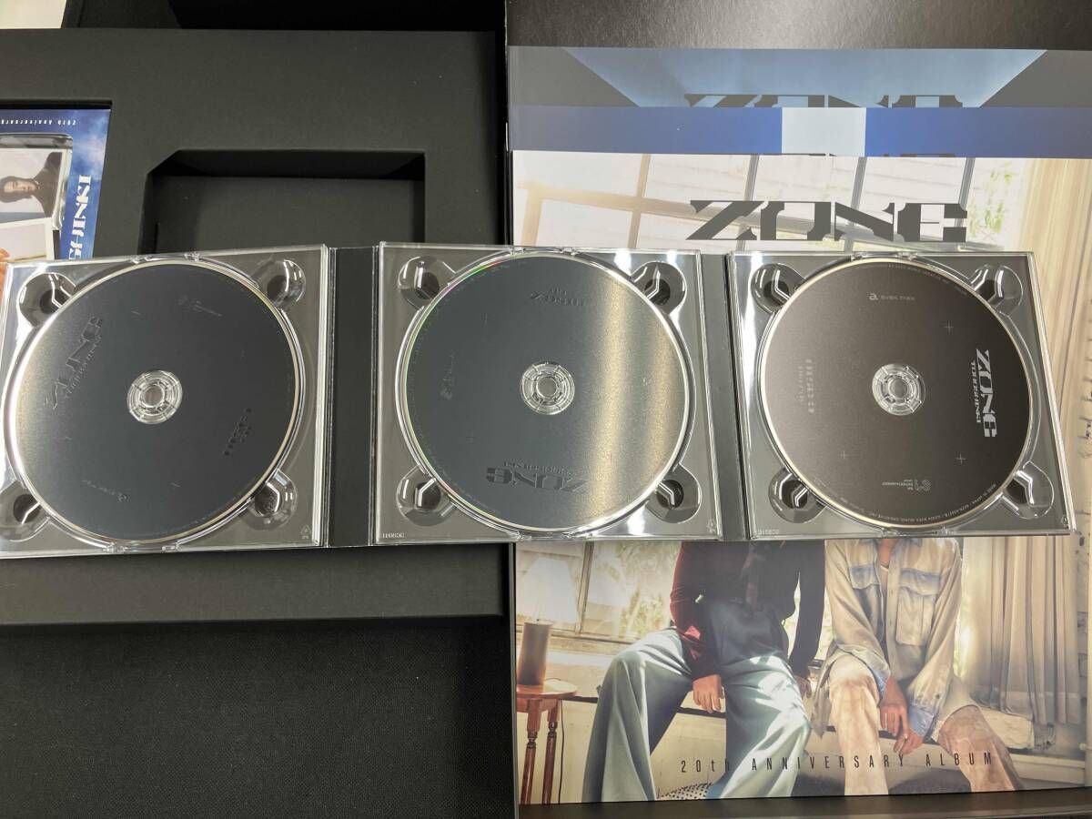 東方神起 CD セット ZONE【初回生産限定盤】（20th豪華盤）（2枚組CD＋Blu-ray＋グッズ