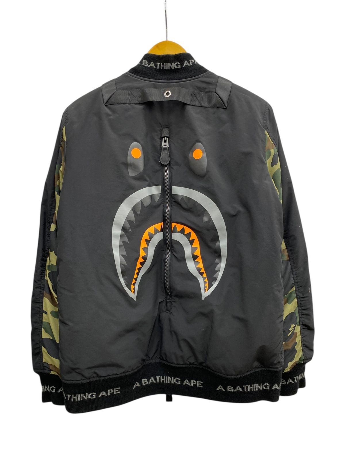 A BATHING APE MA-1 フライトジャケット ボンバージャケット A BATHING APE（フライトジャケット）のフリマアイテム一覧