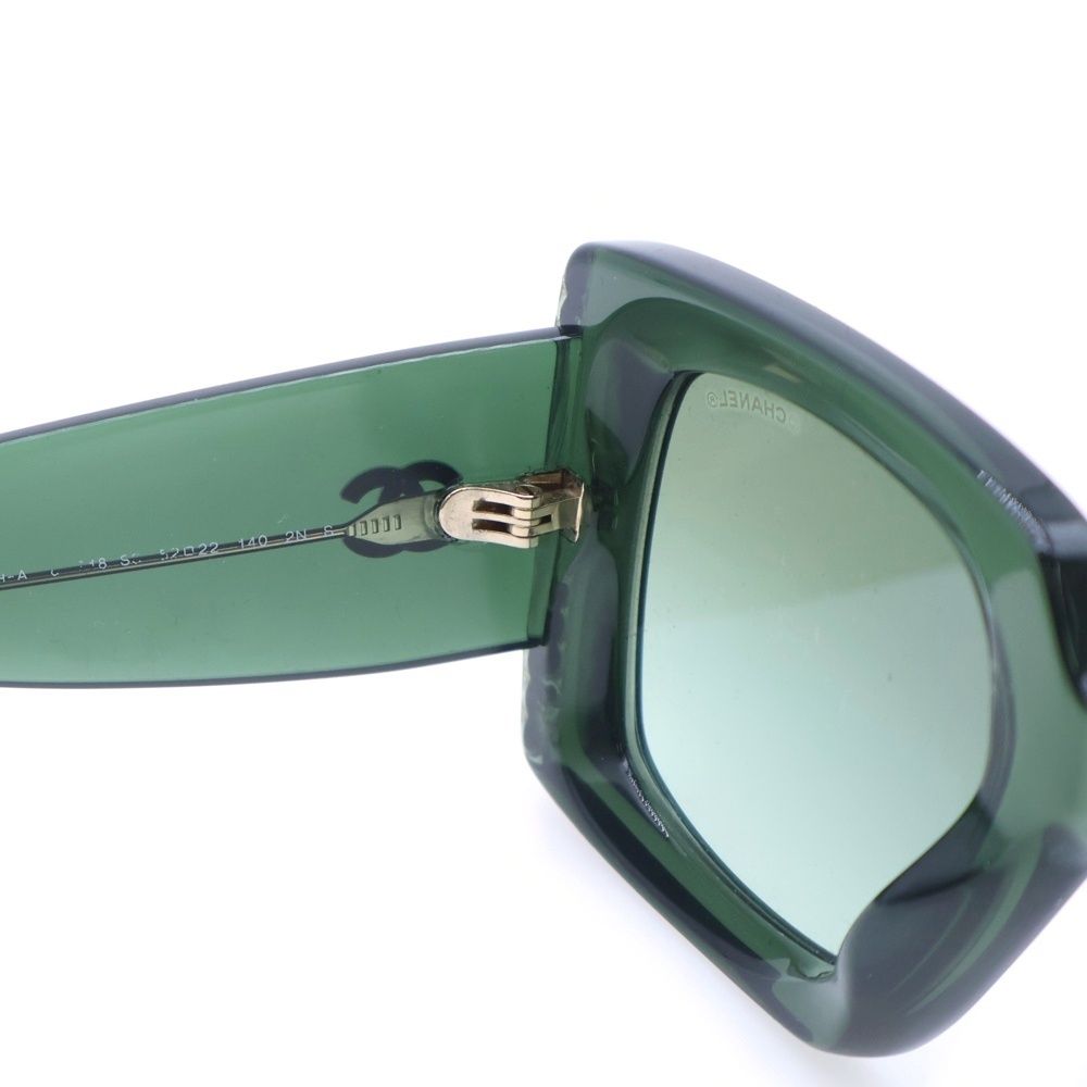 CHANEL (シャネル) ココマーク サイドパール装飾 カラーレンズ