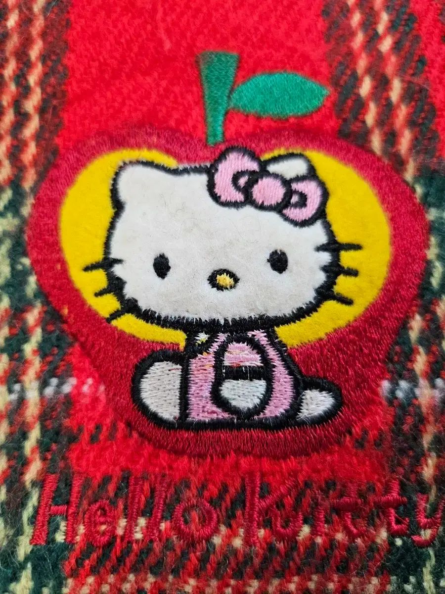 ゴーHELLO KITTY CHECK マフラー レッド レッド 【公式通販】