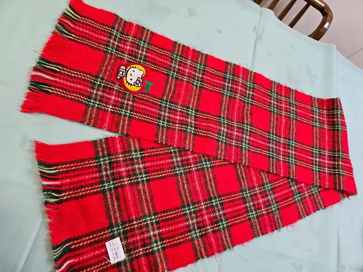 ゴーHELLO KITTY CHECK マフラー レッド レッド 【公式通販】