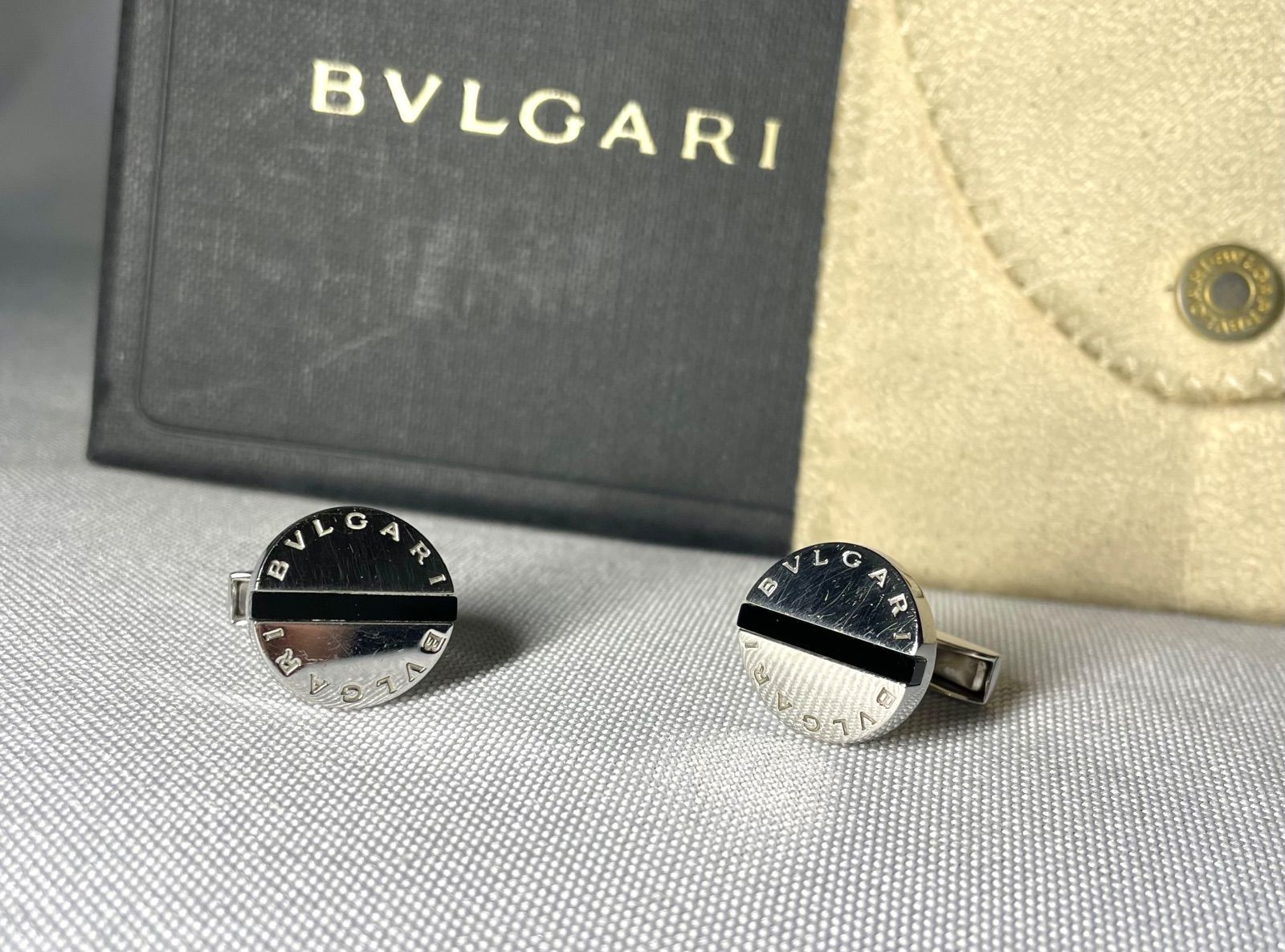 BVLGARI ブルガリ ブランドロゴ文字 ブラックオニキス & 鏡面