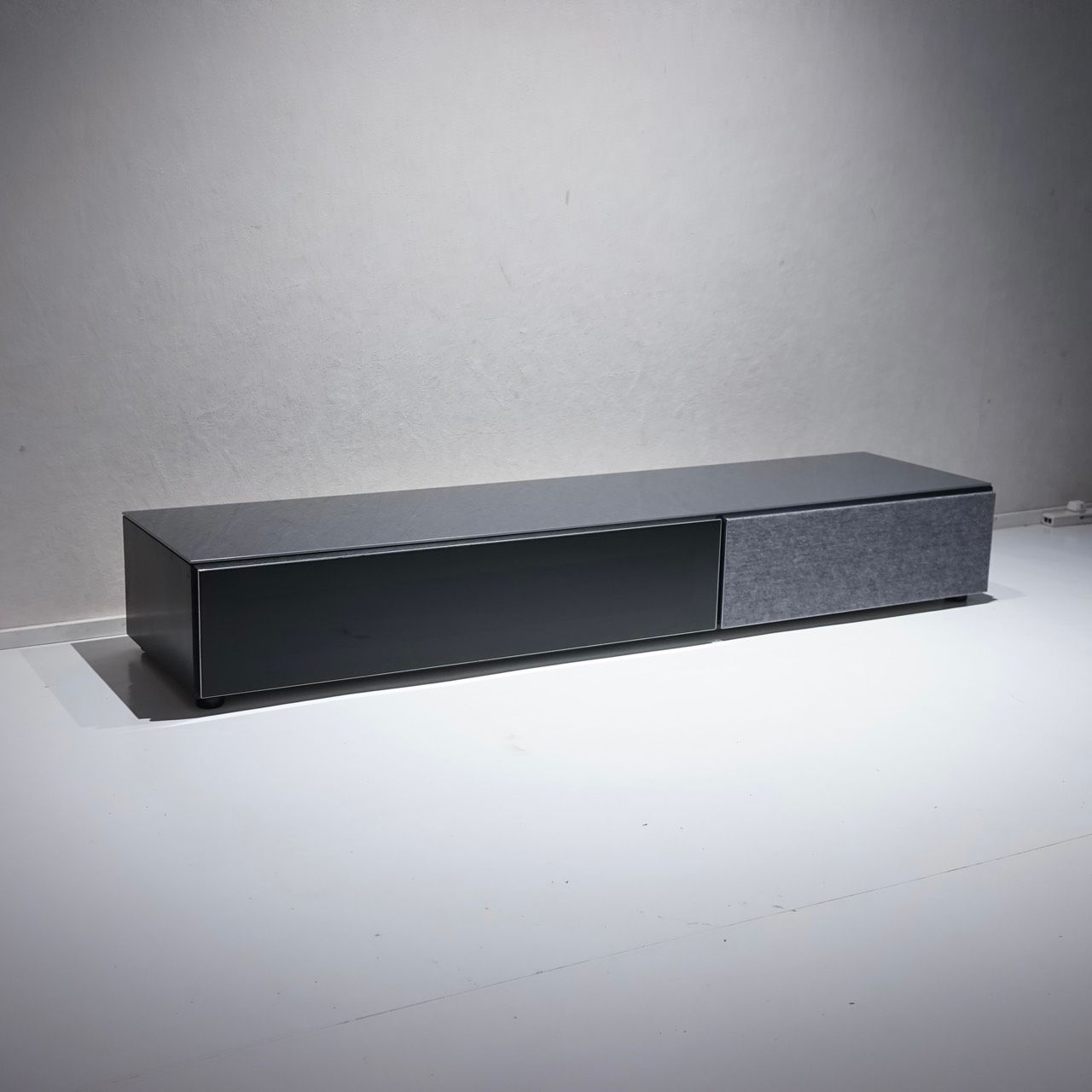 BoConcept ボーコンセプト Lugano ルガーノ 192cm テレビボード