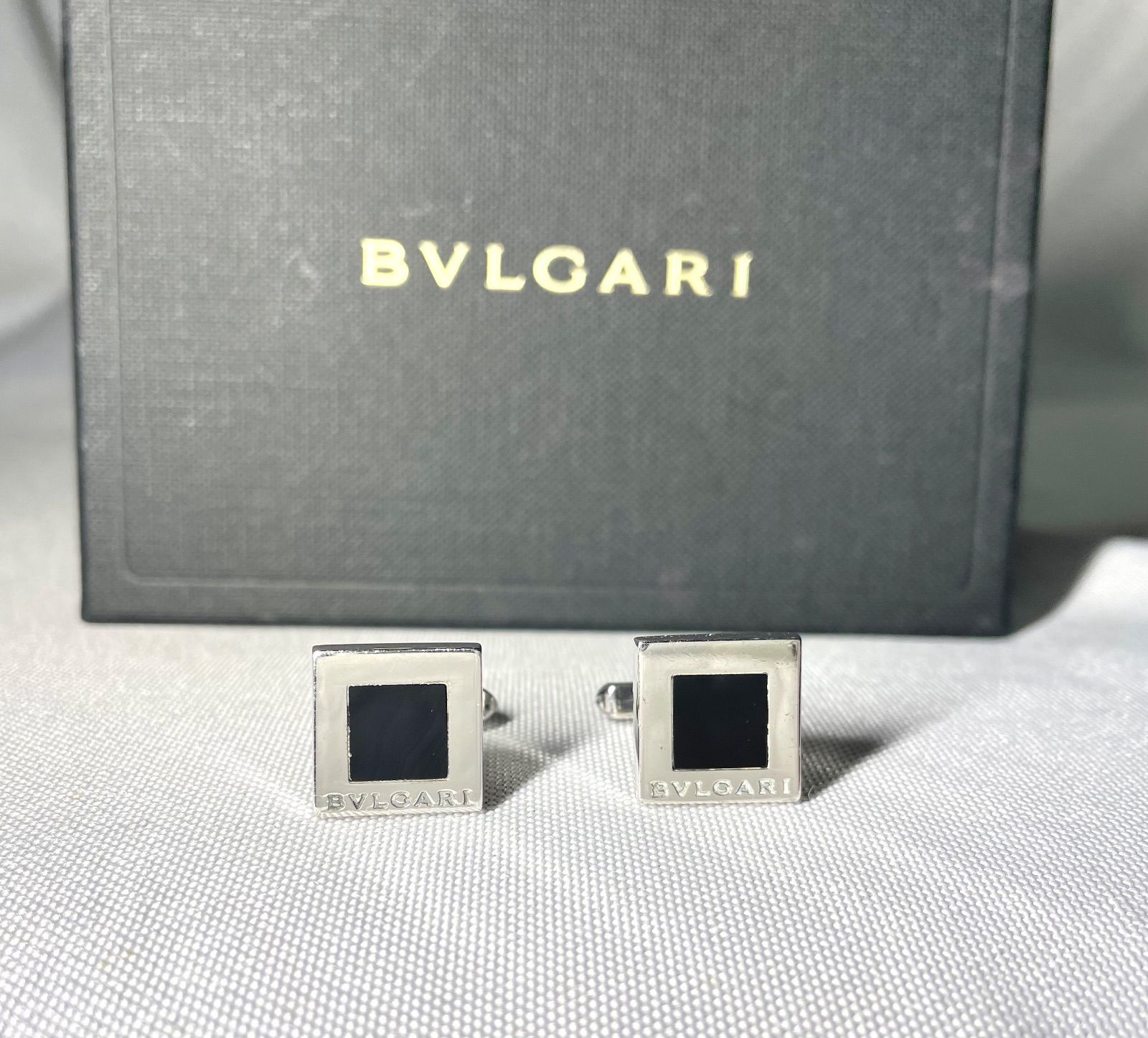 BVLGARI ブルガリ ブランドロゴブラックオニキス & 鏡面スターリング