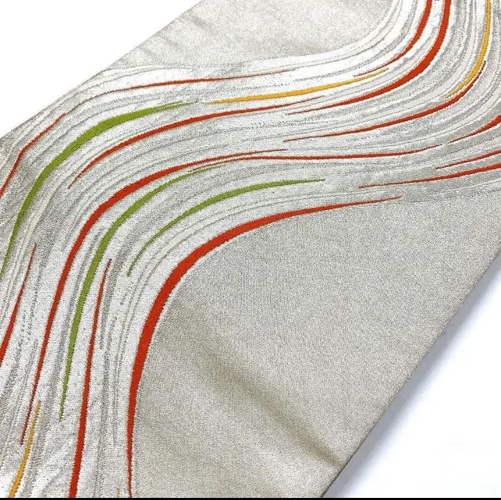 袋帯 新品未使用品 銀糸 正絹 六通 シルバー Q887 袋帯 新品未使用品 銀糸 正絹 六通 シルバー Q887 - メルカリ