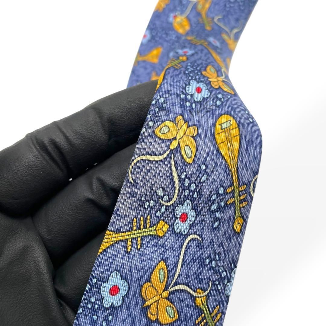 極美品 HERMES エルメス ネクタイ ブルー 総柄 楽器 蝶 シルク100