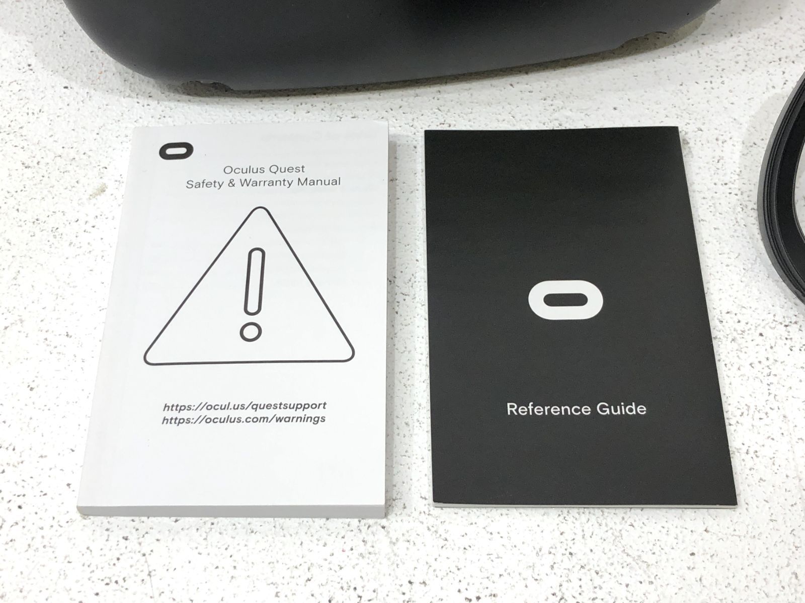 小牧店】oculus quest 64GB 【T403-2678】 - メルカリ