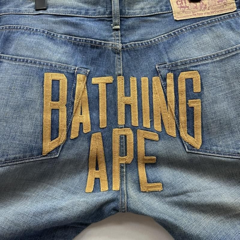 アベイシングエイプ デニムパンツ バック刺繍ロゴ　M 日本製 中古・古着通販】A BATHING APE (アベイシングエイプ) バック刺繍