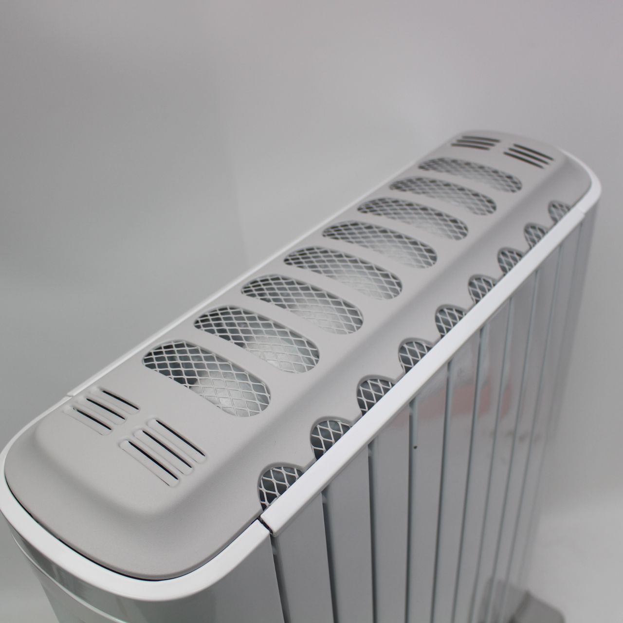 デロンギ　ベルカルド デロンギ ベルカルド RHJ75V0915-GY [ピュアホワイト+シルクグレー