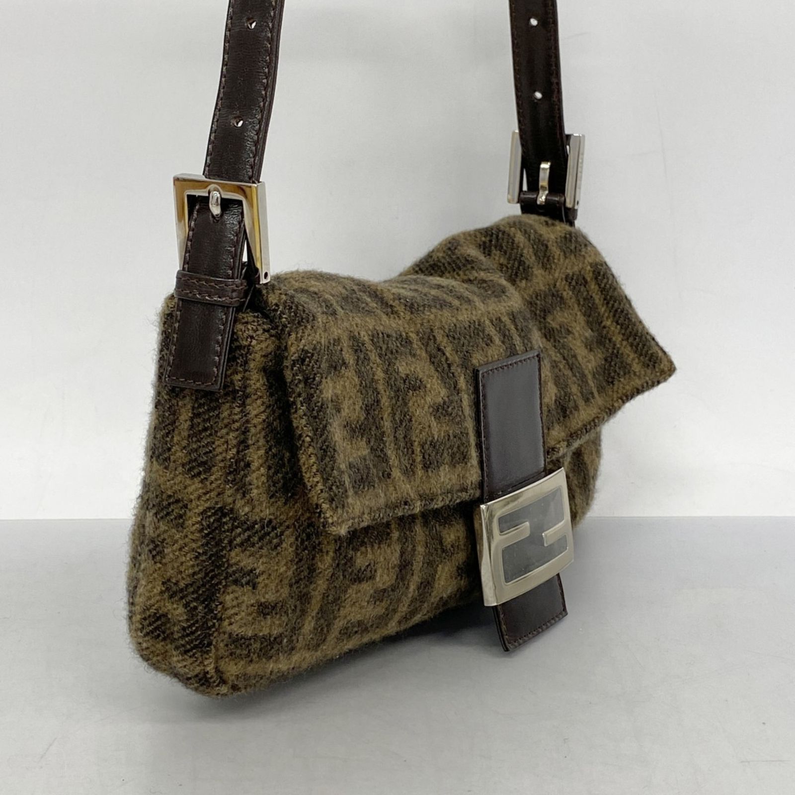 高級品✨ FENDI フェンディ マンマバケット ズッカ柄 ウール ハンドバッグ 楽天市場】フェンディ FENDI マンマバケット ハンドバッグ ズッカ柄