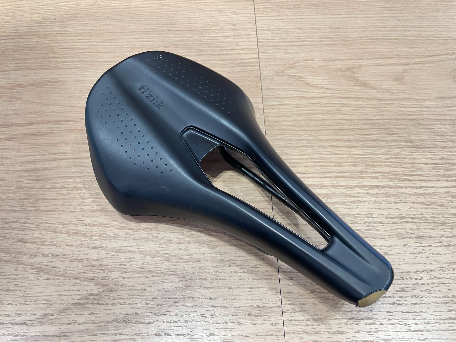 パーツ fizik ARGO TEMPO R3 160mm fizik(フィジーク) ARGO TEMPO R3 KIUMレール ブラック 160mm ｜自転車
