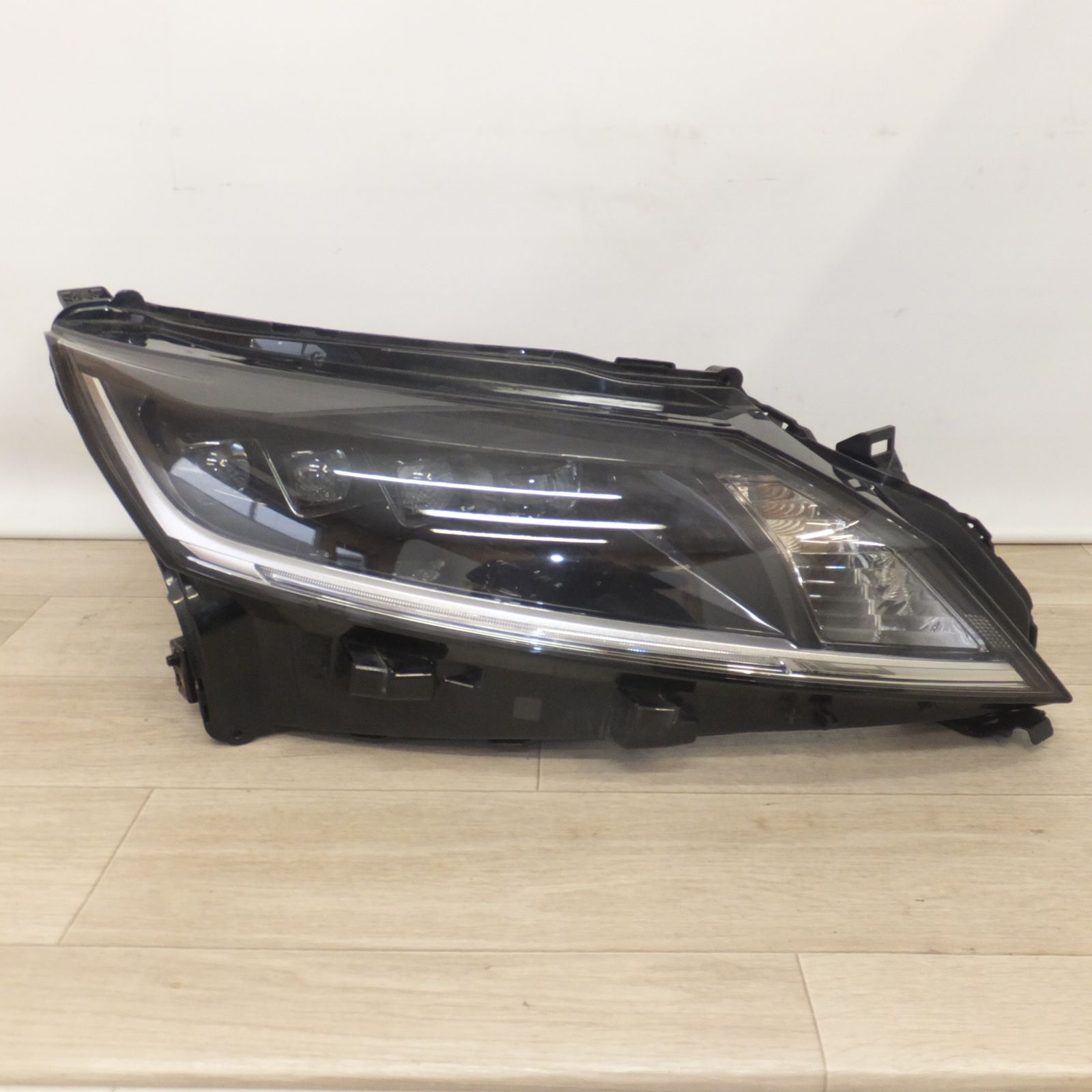 ノート E13 右ヘッドライト中古 2025年最新】Yahoo!オークション