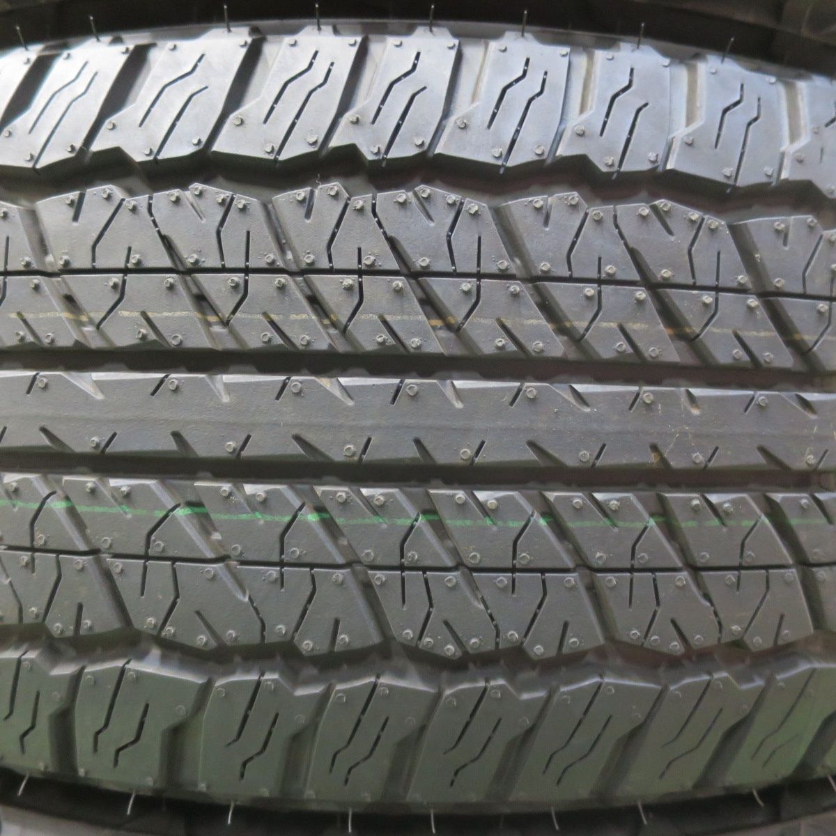 RAV4 新車外し 225/60R18 ファルケン WILDPEAK 新車外し！25年☆225/60R18 ファルケン WILDPEAK A/T TRAIL 01A タイヤ