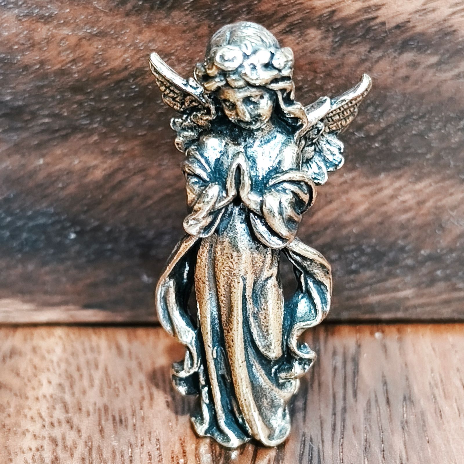 A09 真鍮製 祈りの天使 エンジェル 開運置物 ブラス製 アンティーク調