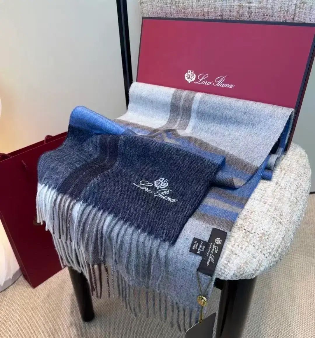 11/30(日)迄の出品：ロロ・ピアーナ　カシミアシルク　ロングスカーフ LORO PIANA/ロロ・ピアーナ_women通販 | GRANDE UNITA SCARF CASH