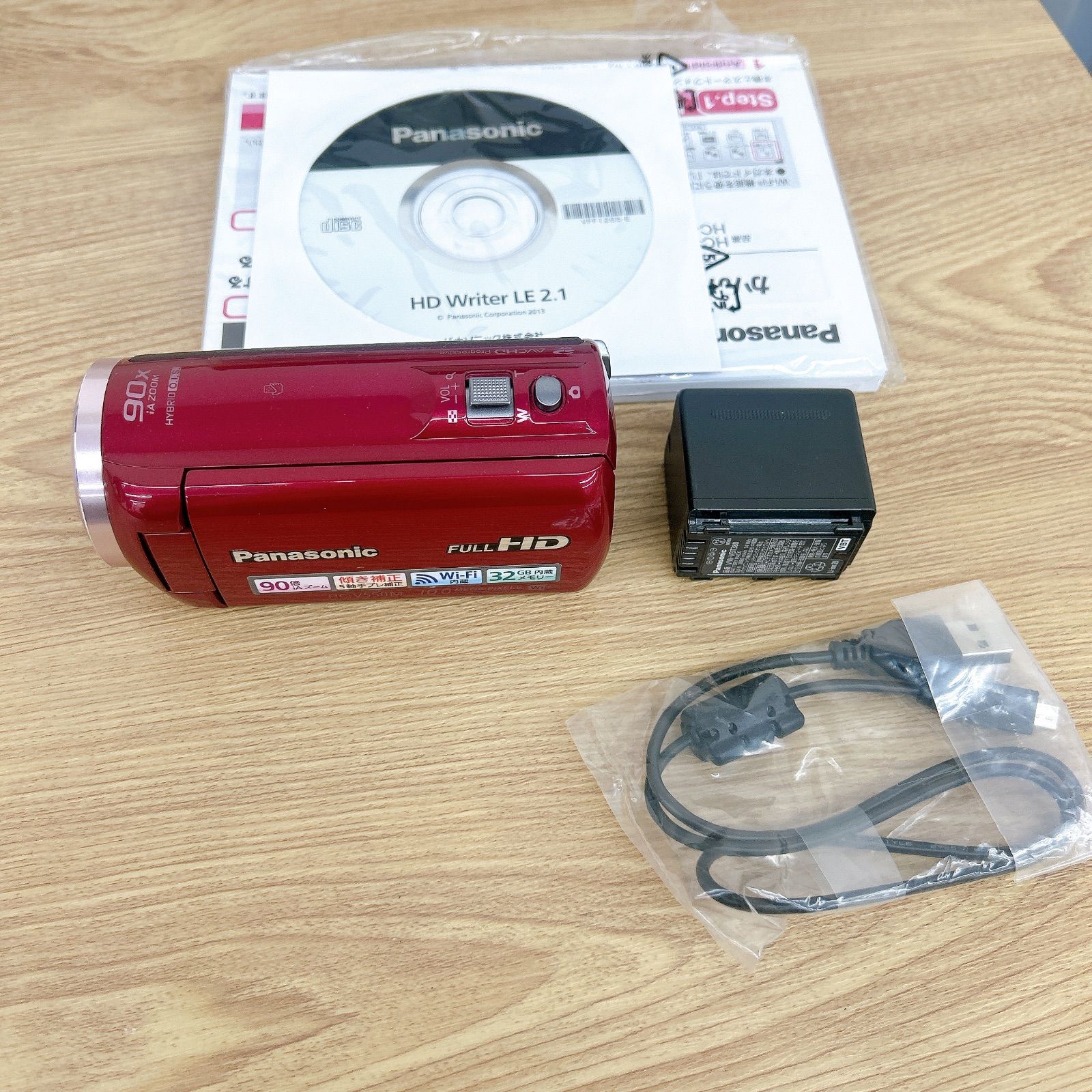 通電確認済・動作未確認】パナソニック ビデオカメラHC-V550M レッド