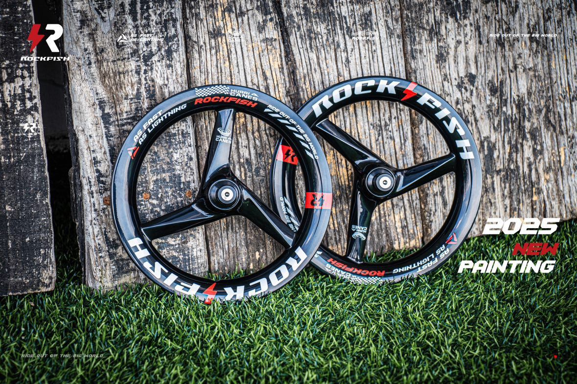 偽物注意】 FT-ハリケーン 日本仕様 カーボンホイール ブラック/レッド