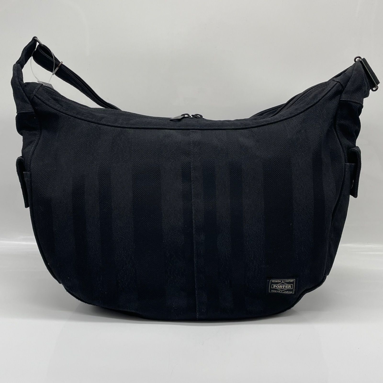 BN7374○PORTER ポーター タンゴ ショルダーバッグ 黒 三日月 多収納