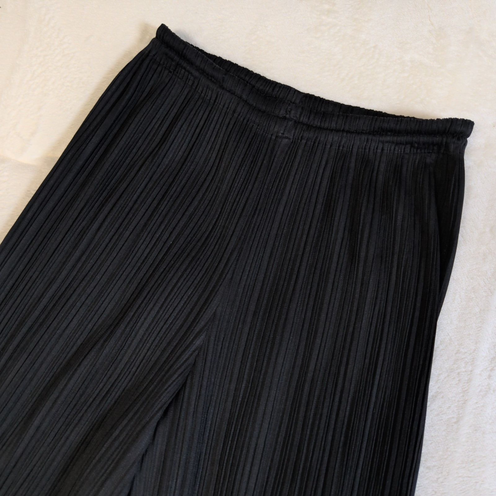 人気✨️プリーツプリーズイッセイミヤケ PLEATS PLEASE ISSEY MIYAKE