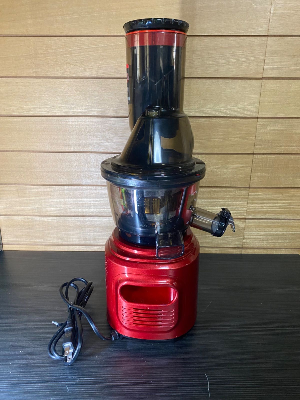 中古】Kuving ホールスロージューサー JSG-30 RED - メルカリ