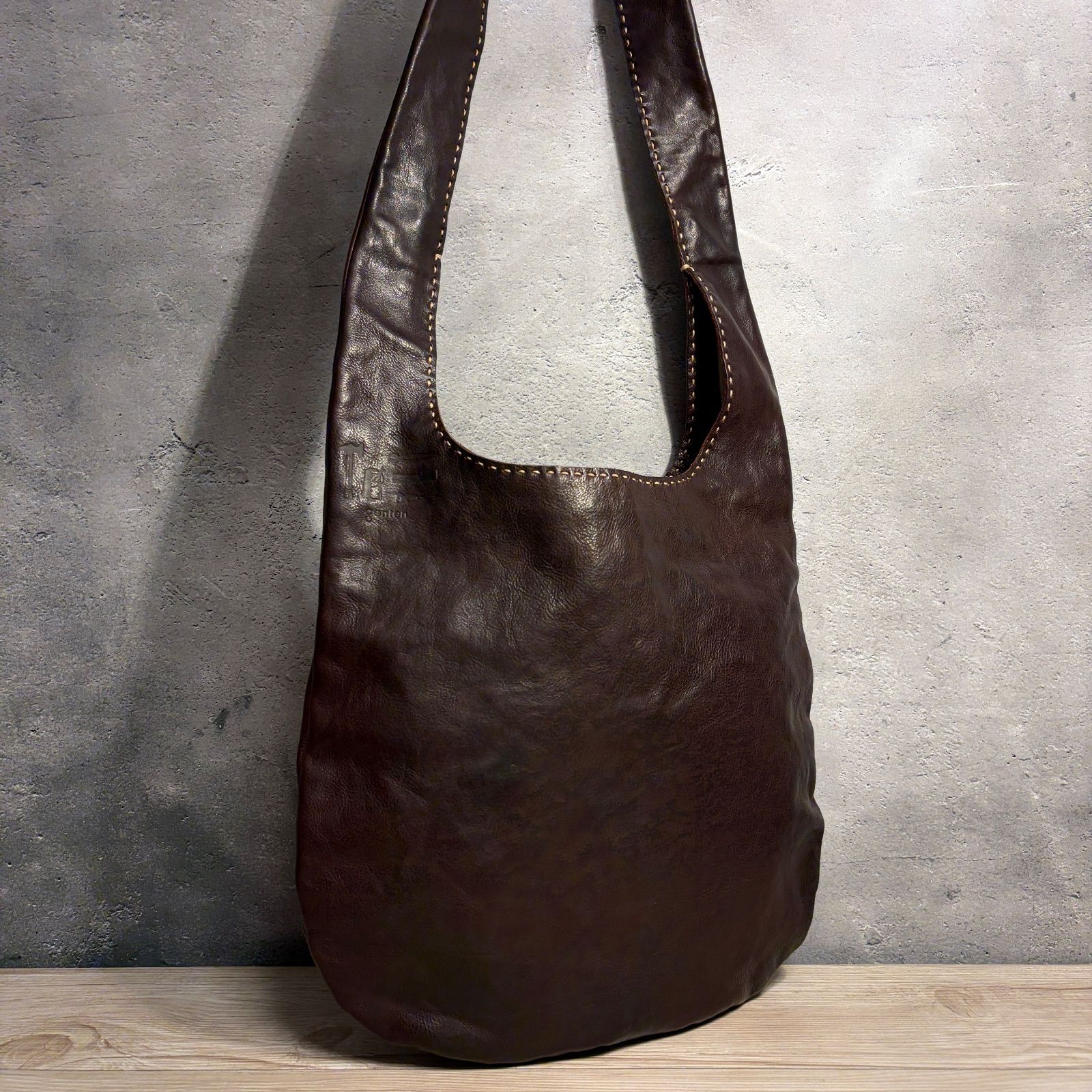 genten ユーフラテス ブラウンレザーショルダーバッグ 極美品 genten 