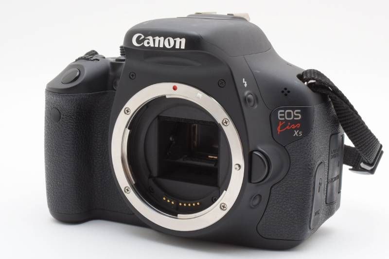 実用品 Canon キャノン EOS KISS X 5 ボディ ショット数 と少なめ デジタル一眼カメラ 3993 4