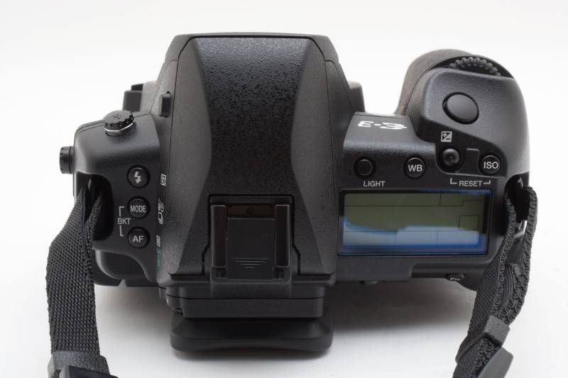 極上品】Olympus オリンパス E-3 ボディ CFカード2GB付き デジタル一眼