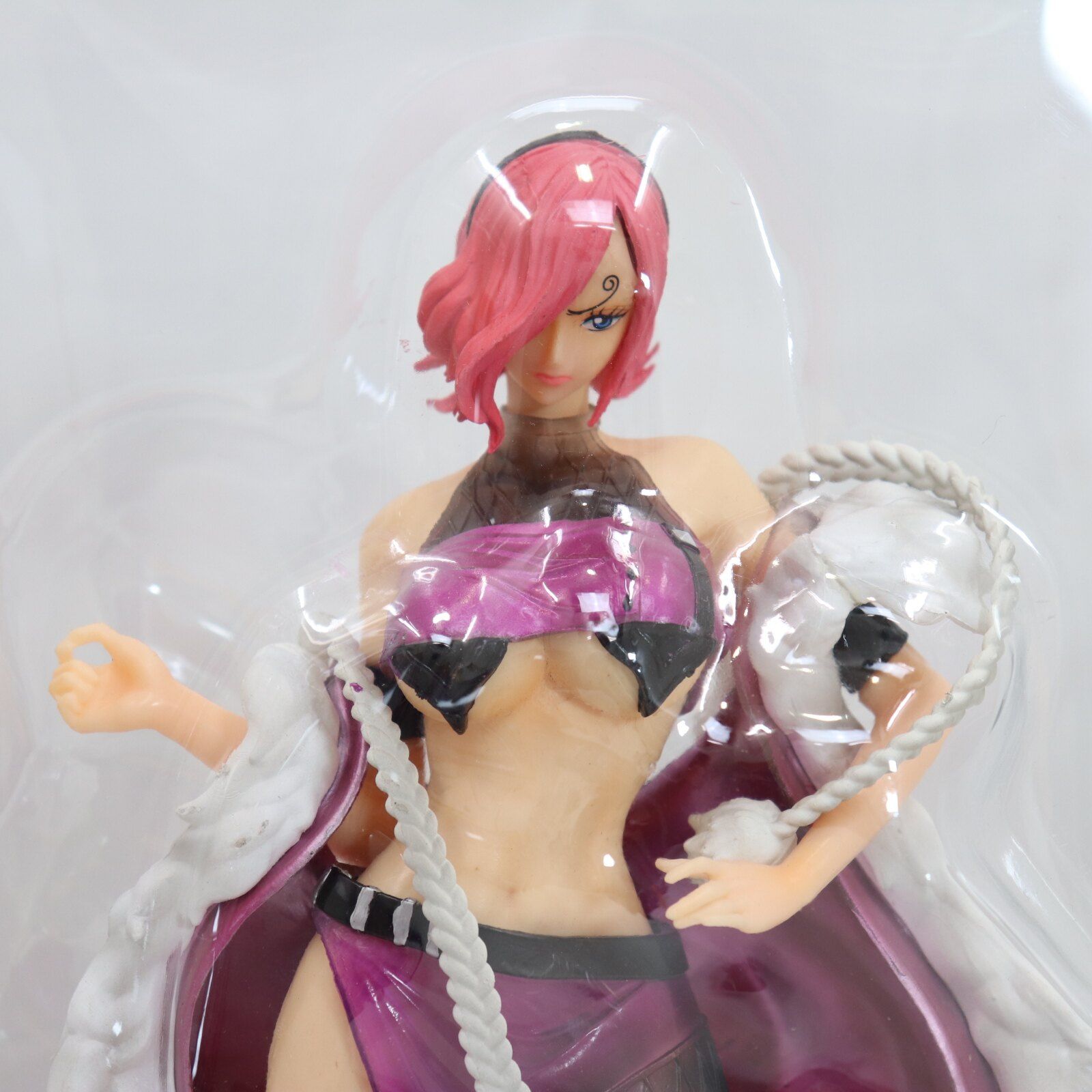 ONE PIECE ワンピース フィギュア ヴィンスモーク・レイジュ 海外限定 