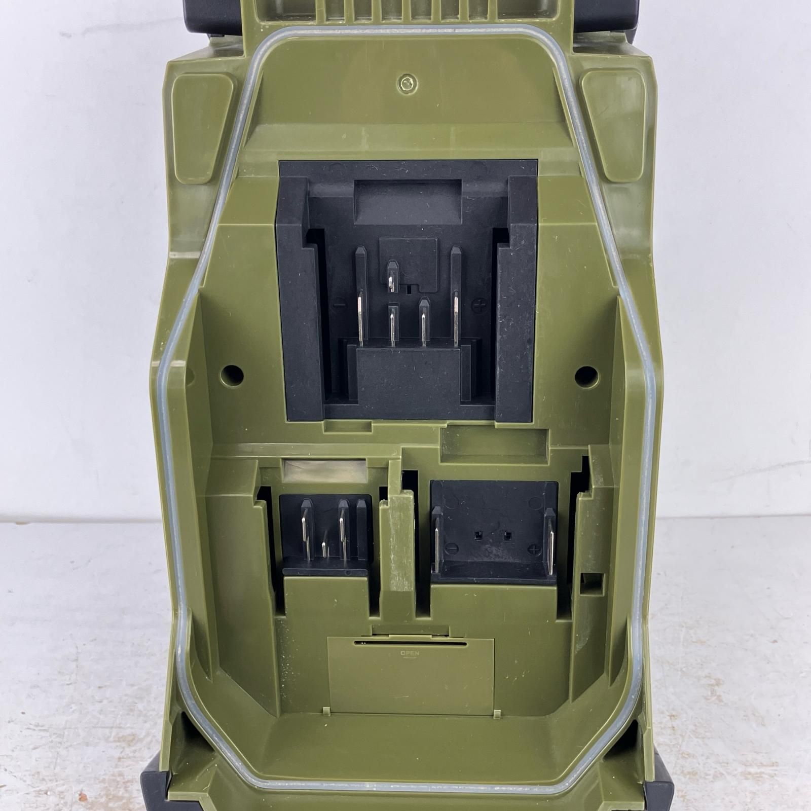 ЗЗMAKITA マキタ 40v 充電式ラジオ 本体のみ ※充電器・バッテリーなし