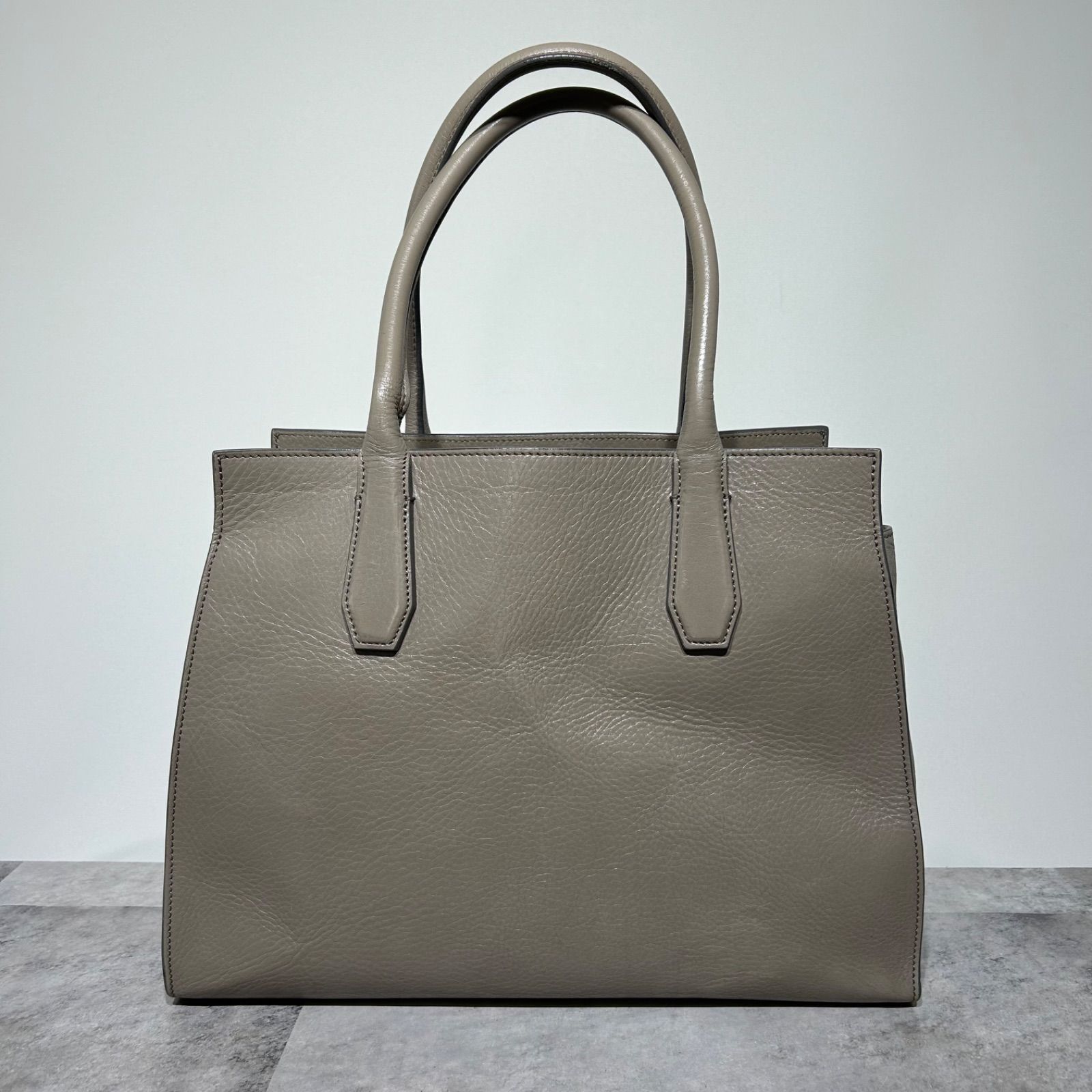 ヒロフ HIROFU ランポ ハンドバッグ グレージュ A4収納対応 シボレザー 