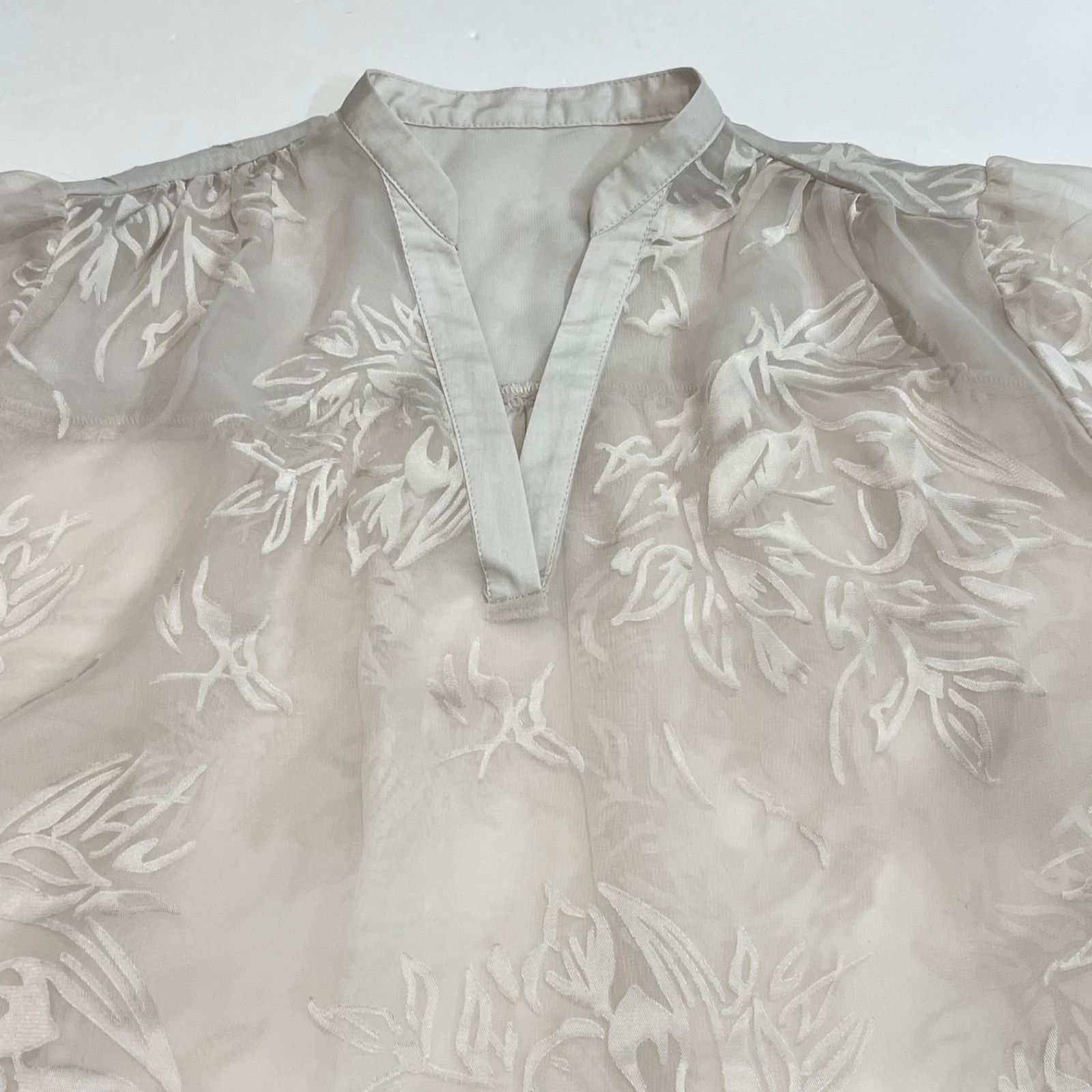 美品 anuans アニュアンス スキッパーネック オパールブラウス サイズ 