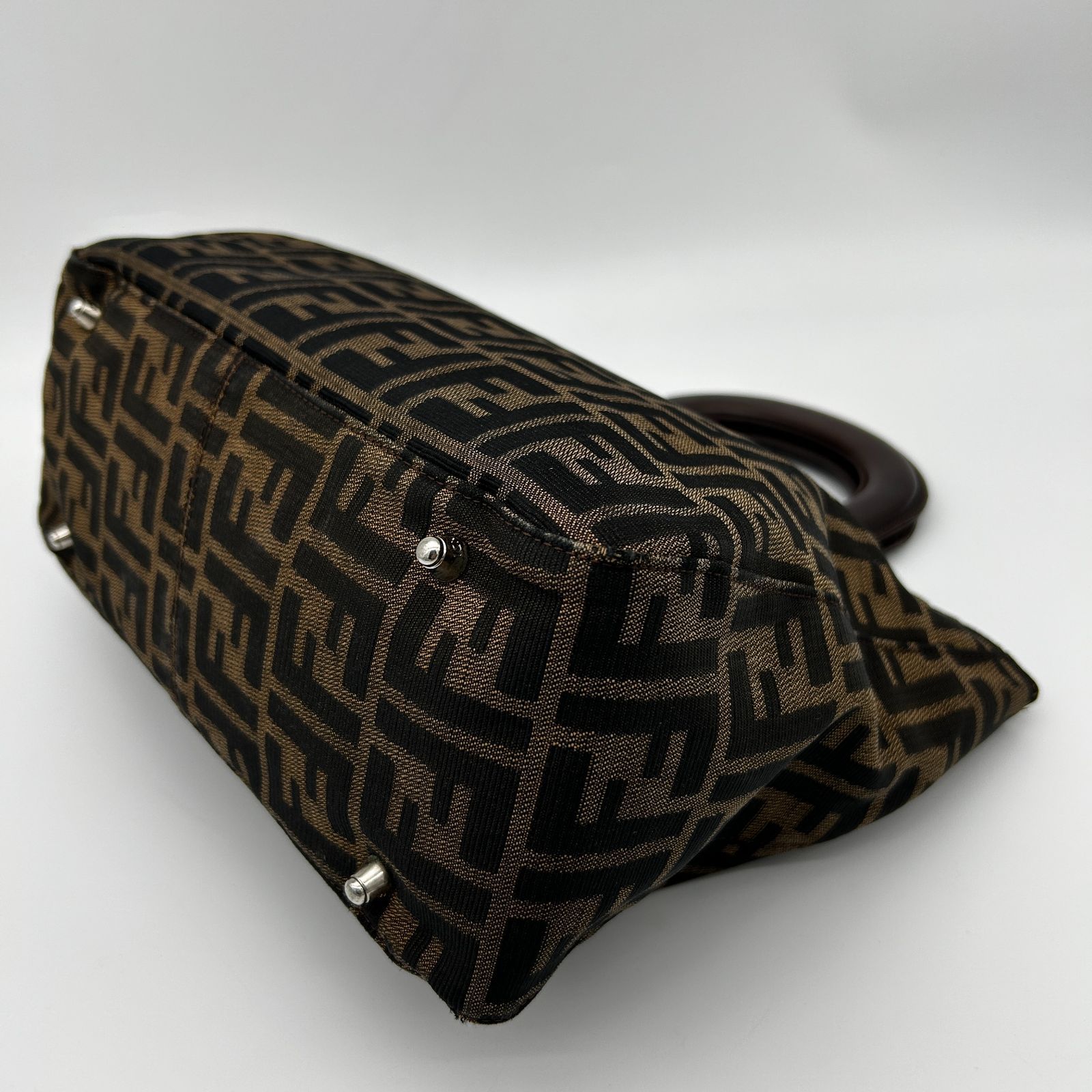 FENDI（フェンディ）ズッカ ハンドバッグ トートバッグ ナイロン