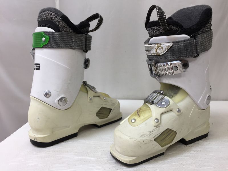 ◆ スキーブーツ Salomon Focus Rs 23.5 スキー ブーツ SALOMON サロモン レディース23.5cm 良美スキーブーツ スキー靴 Focus