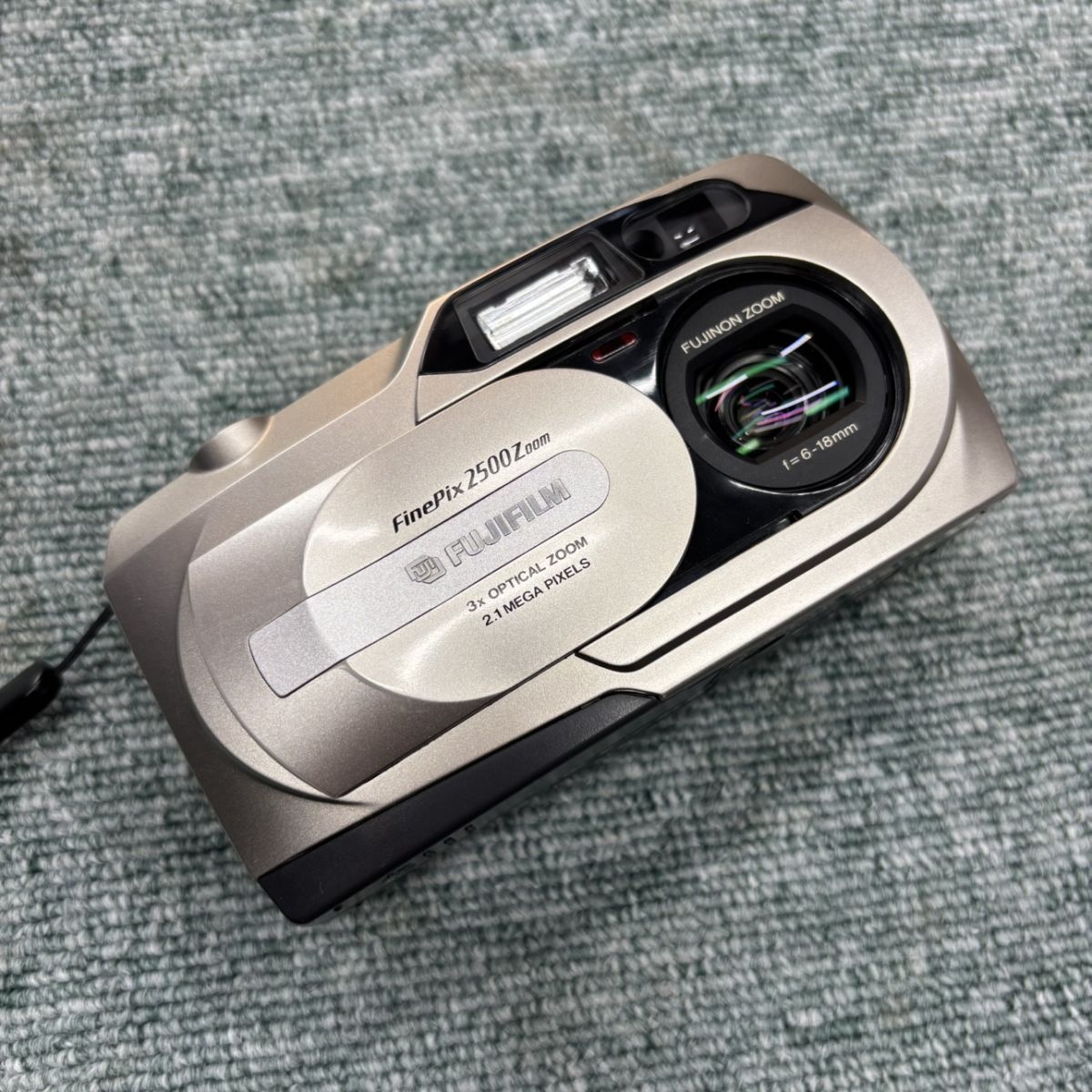◎【中古】 FUJIFILM FinePix 2500Zoom デジタルカメラ 電池式(単三