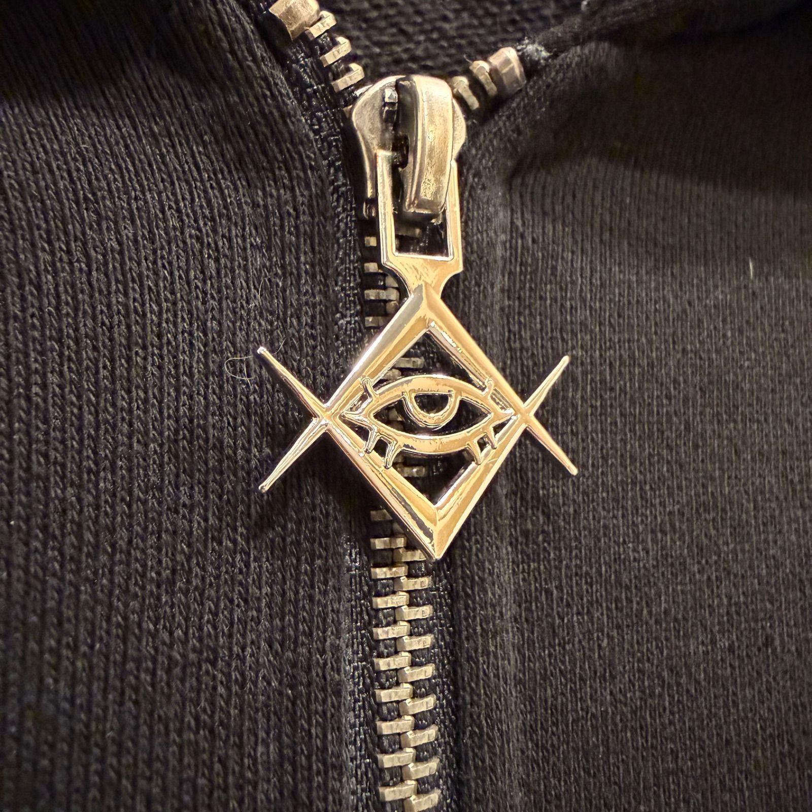 REFLEM レフレム クロスパッチ2WAY加工ジップアップパーカー ブラック