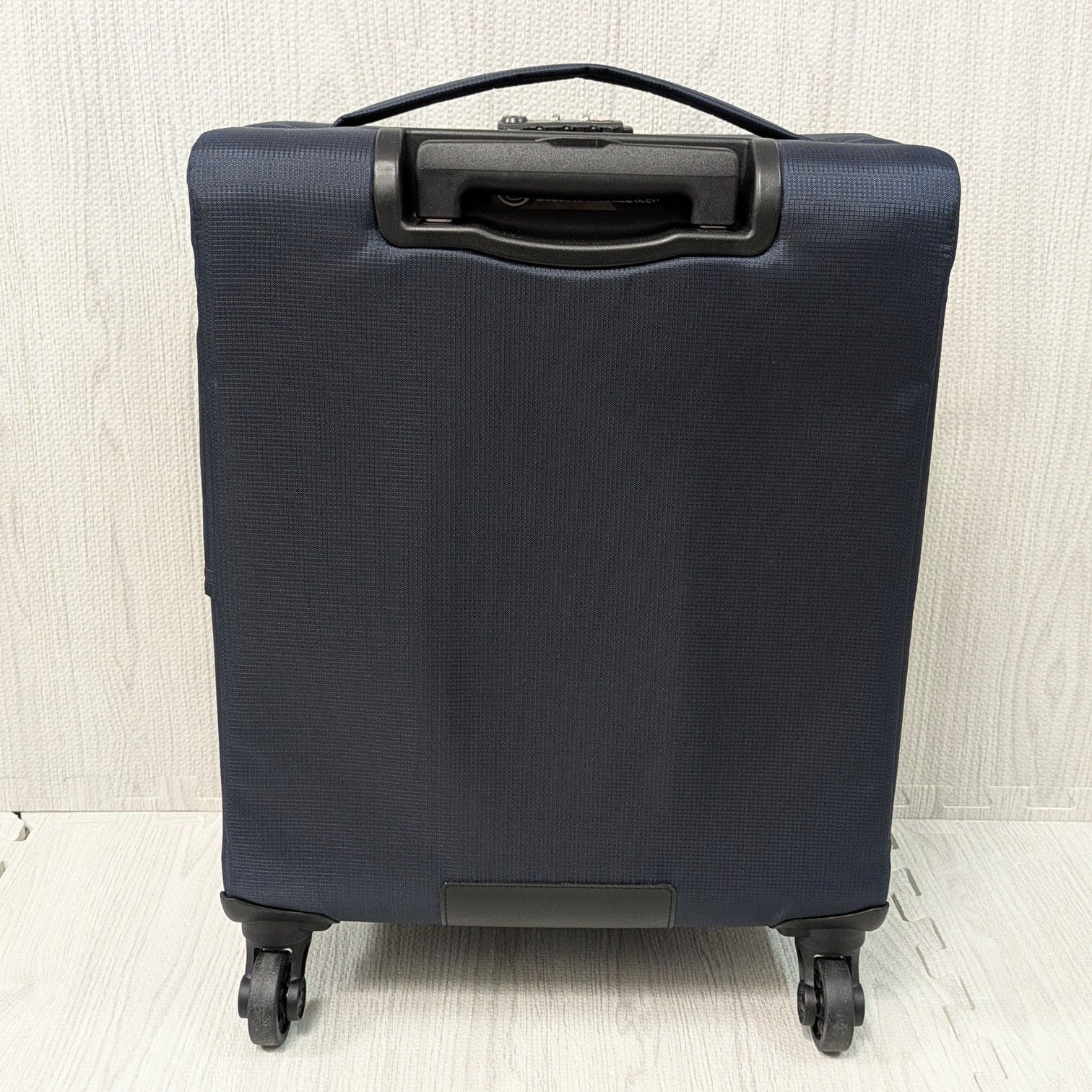 美品 ProtecA プロテカ 4輪キャリーケース エセリア 24L ネイビー 機内