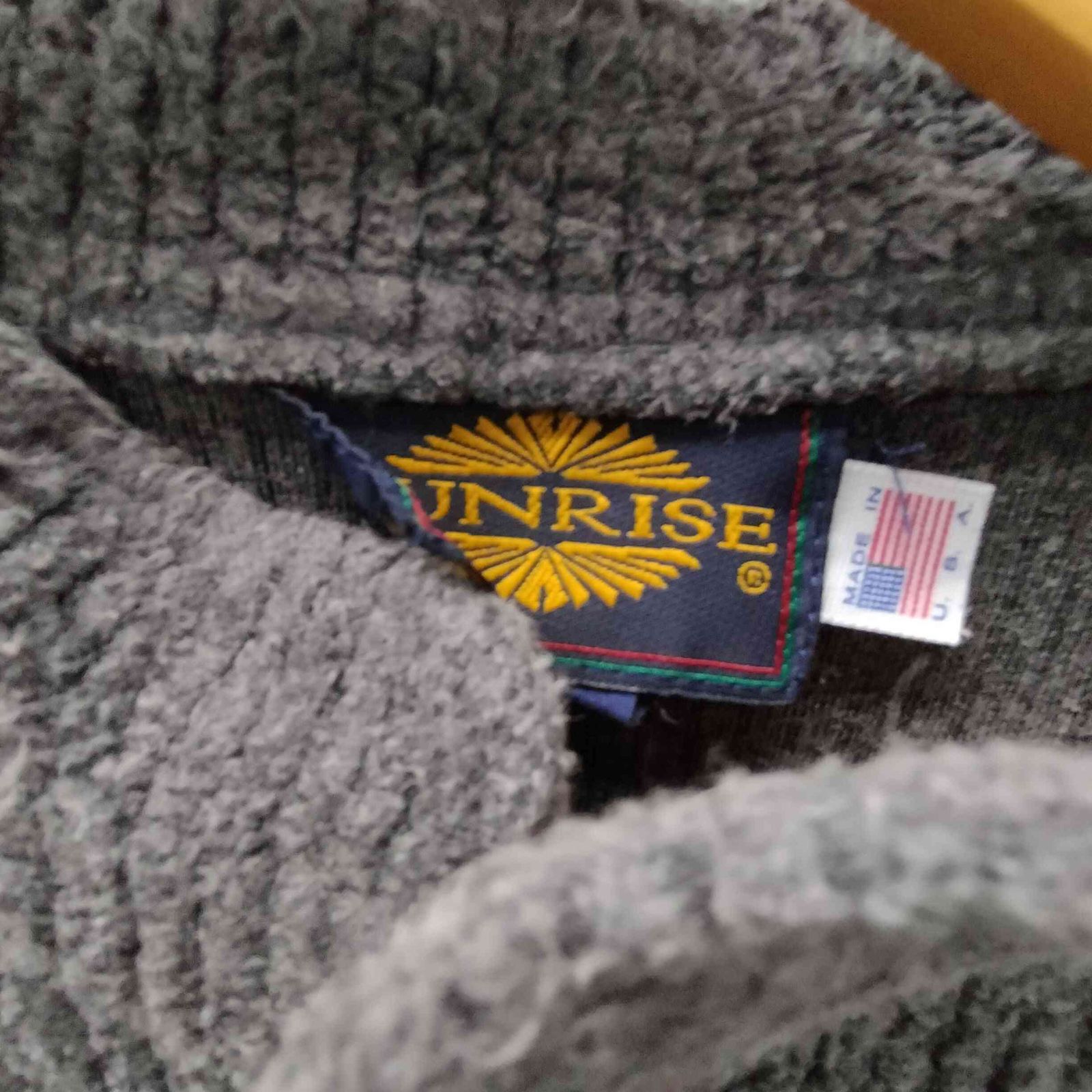 【未使用品】Surverys ユーズドフルギ USED古着 SUNRISE USA製 ハーフボタン ローゲージ