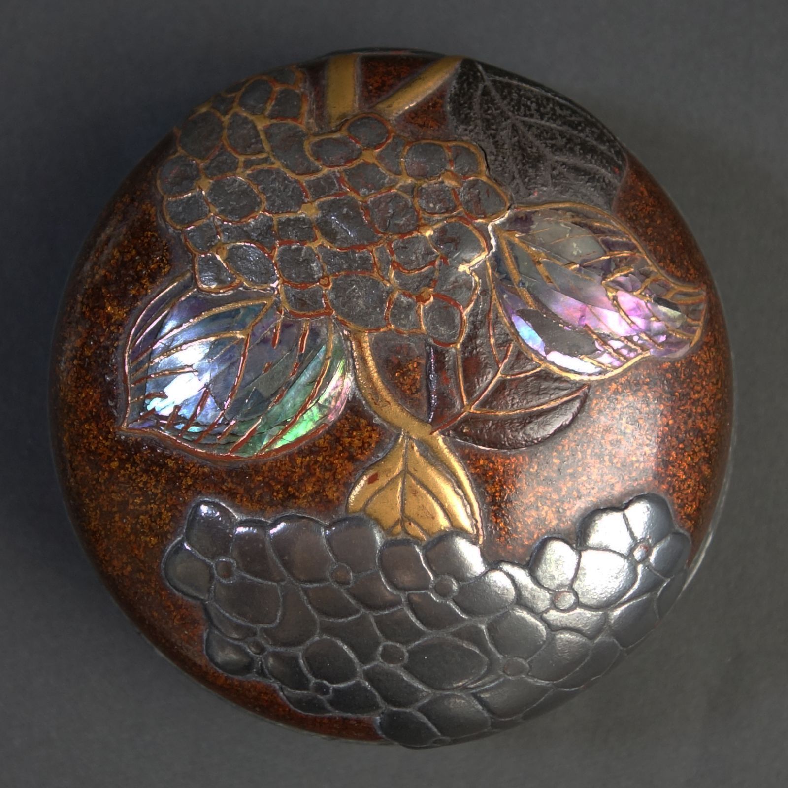 高蒔絵 錫縁 香合 【 錫板貼 螺鈿細工 紫陽花図 高蒔絵 錫縁 香合