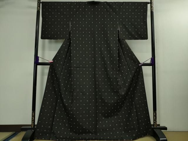平和屋本店○極上 本場大島紬 9マルキ 黒地 逸品 DZAB3268kh6 - メルカリ