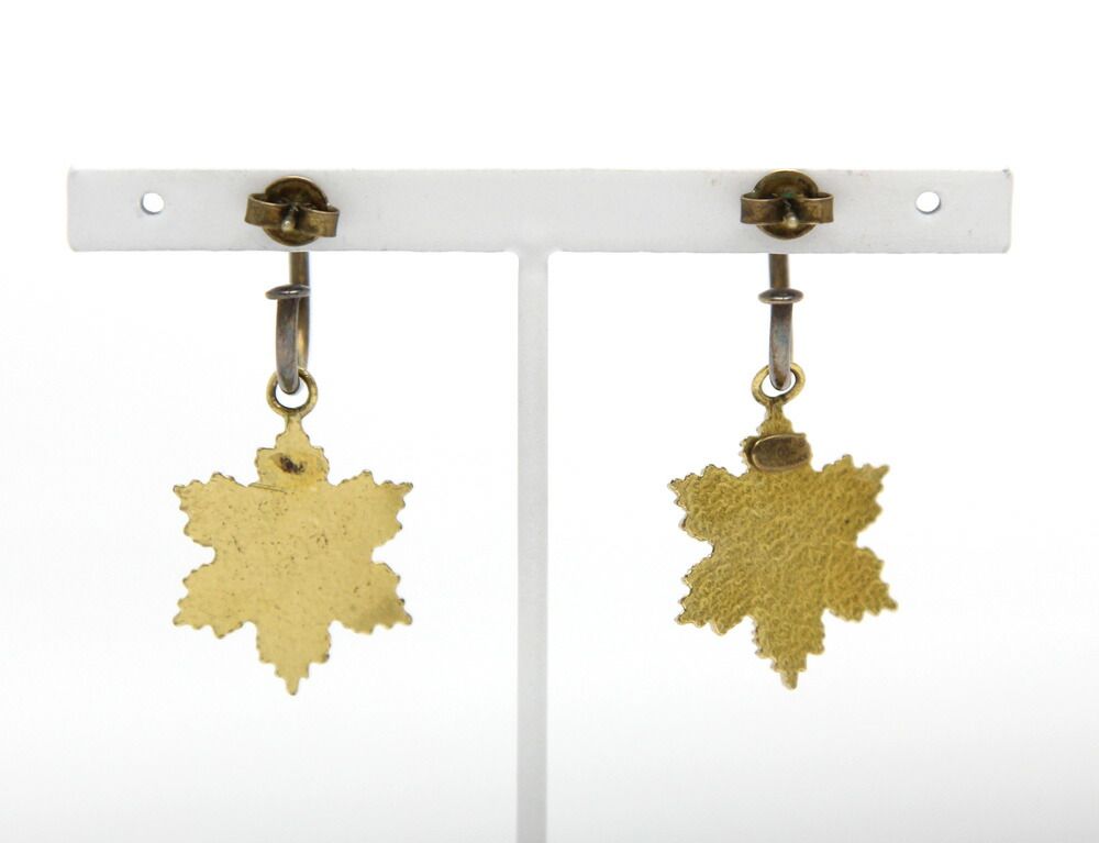 【訳有り】CHANEL　雪の結晶フープピアス　ベージュ　正規の中古01a 訳あり】CHANEL 雪の結晶 フープピアス 01A ヴィンテージ中古品