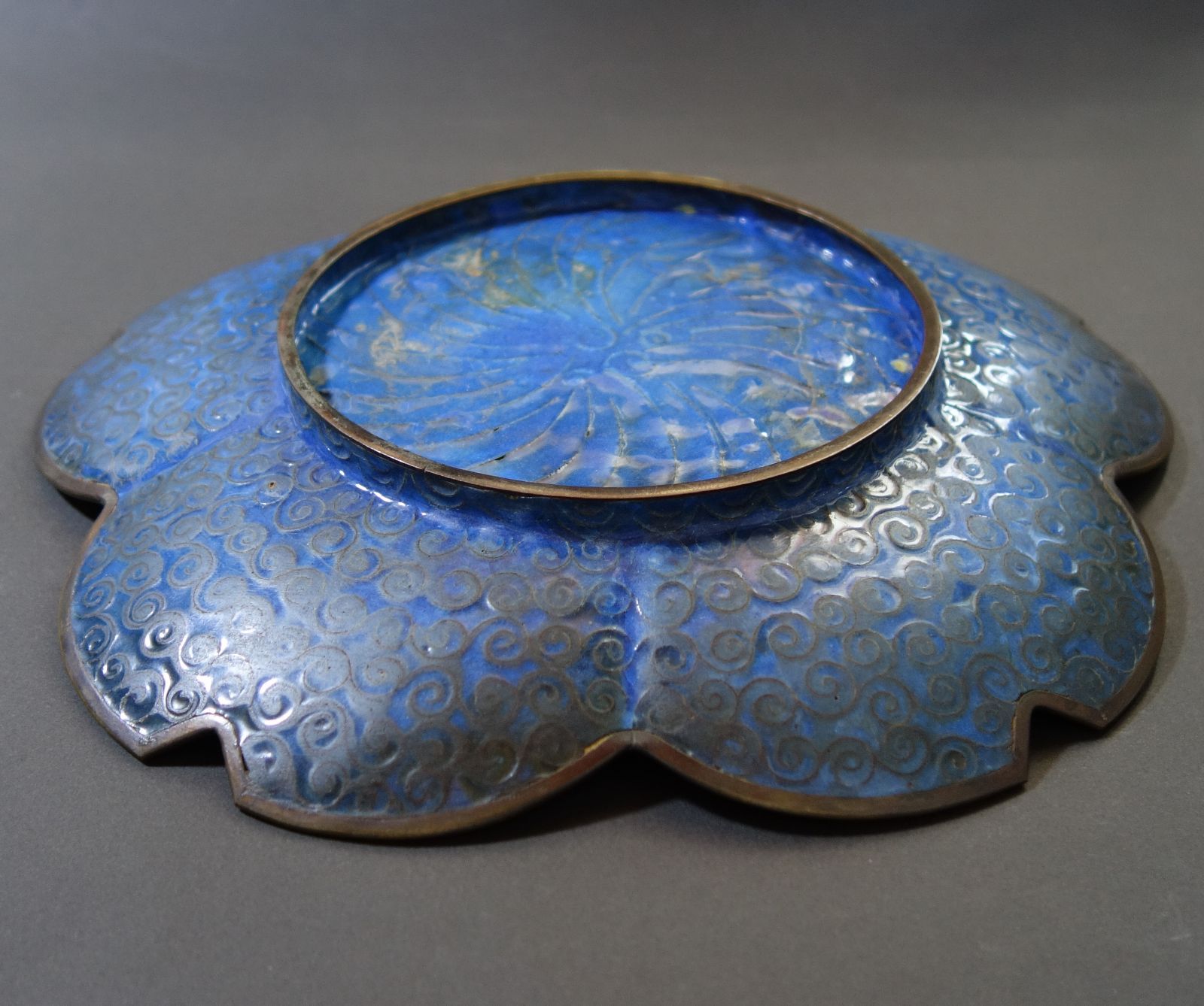 七宝焼 【 桜花形 花鳥図 七宝皿 】七宝 飾皿 骨董 古美術 Dc25051501