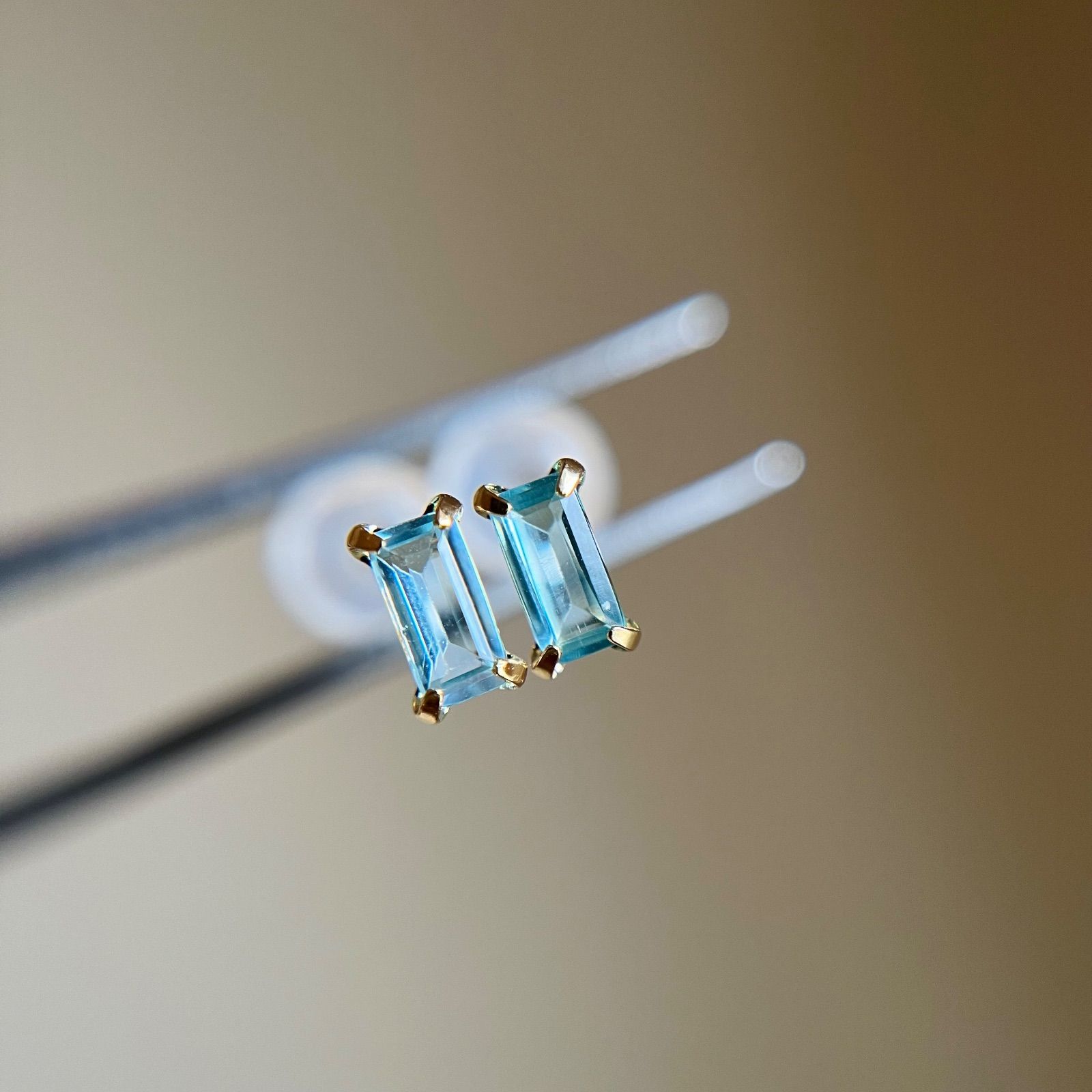 K18 天然石パライバアパタイト ピアス 18金イエローゴールド カラー