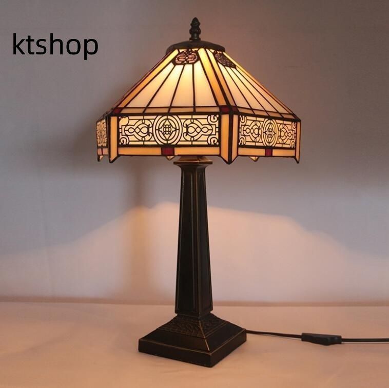 新品☆ ステンドランプ ステンドグラス アンティーク 花柄レトロな