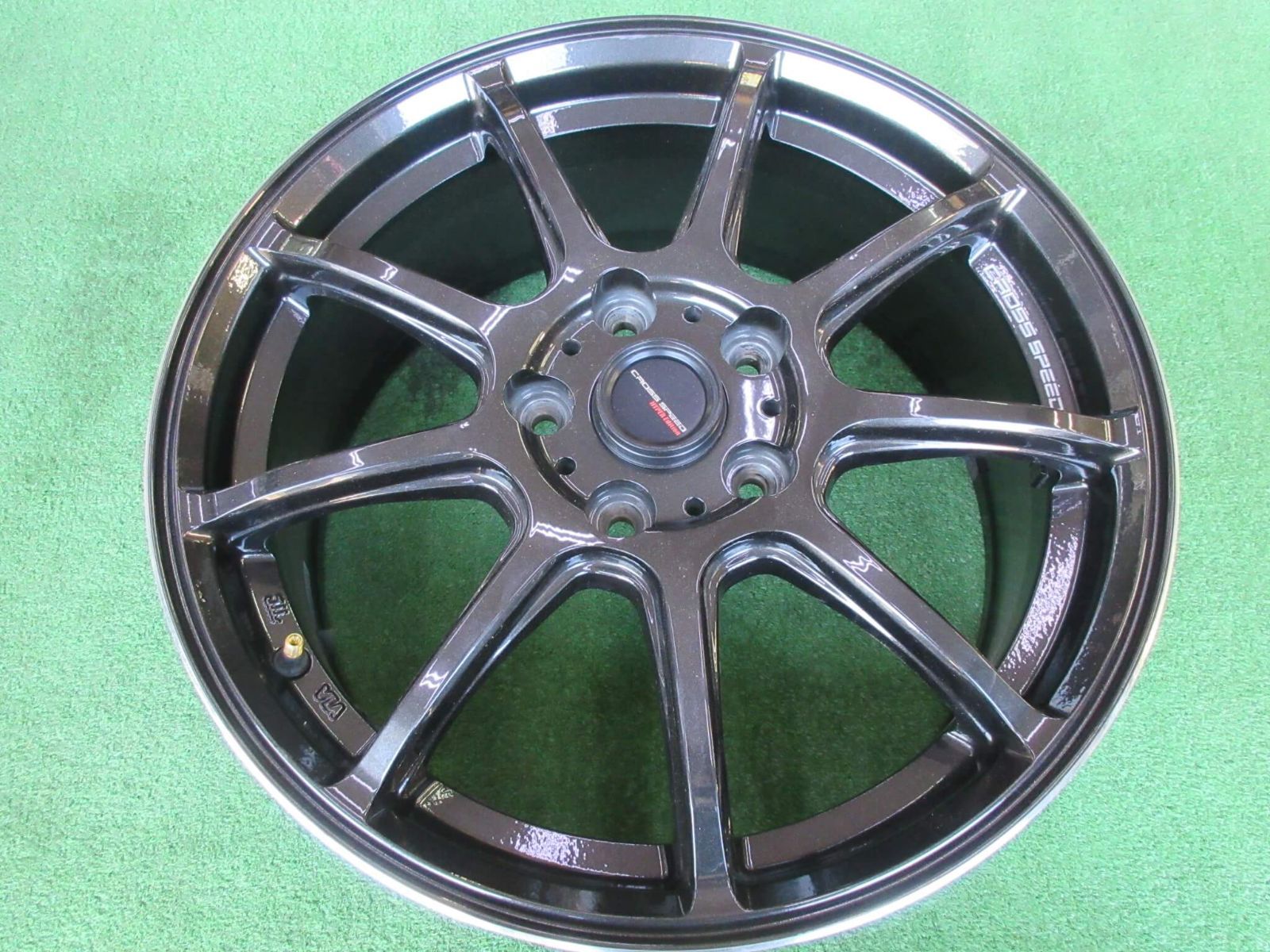 軽量ホイール♪ クロススピード ハイパーエディションRS9 7J-17