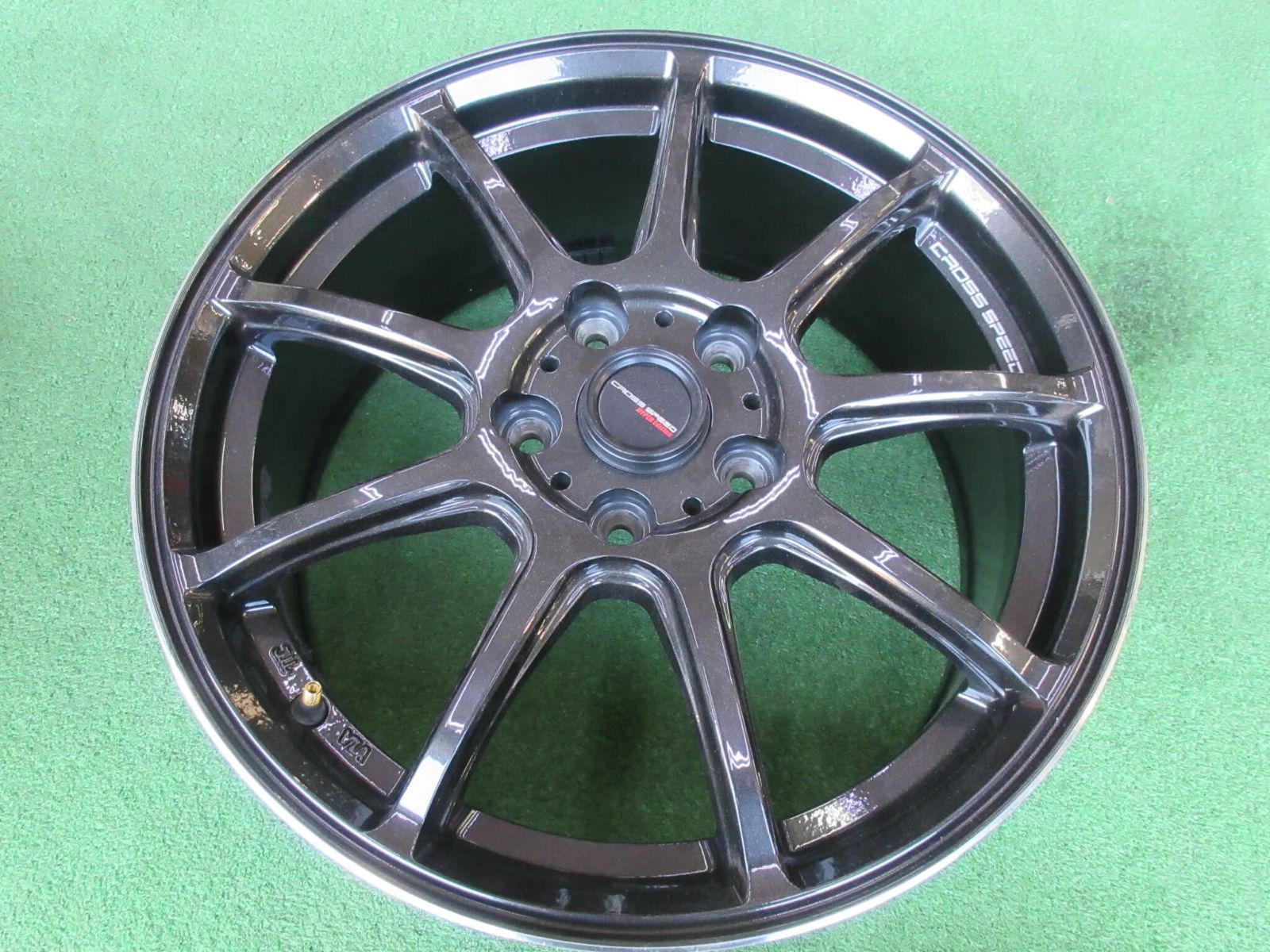 クロススピードハイパーエディションRS9 17インチ PCD114.3 5穴 軽量ホイール♪ クロススピード ハイパーエディションRS9 7J-17