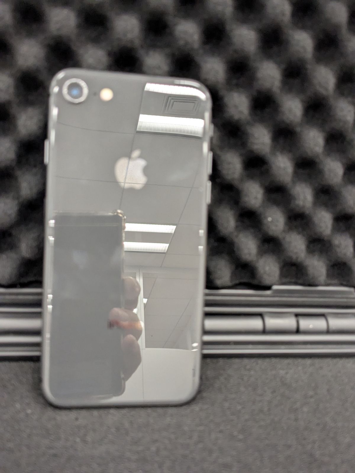 60405】【SIMロック解除済】iPhone 8 64GB au スペースグレイ - メルカリ