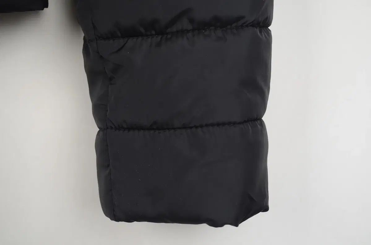 ザラ　ダウンジャケット ZARA ザラ ダウンジャケット レディース Sサイズ 秋冬 ジャケット