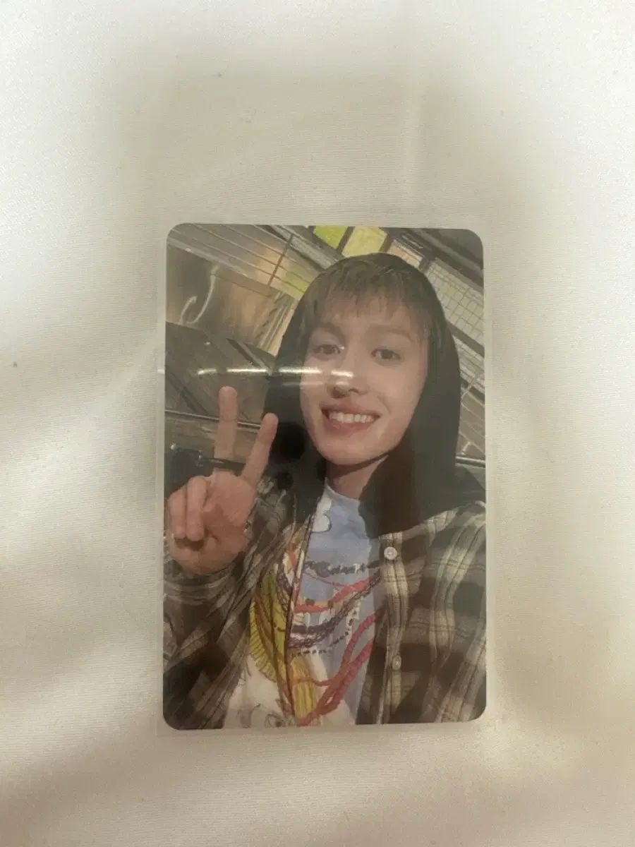 コルティス マーティン 公開番組 サノク トレカ チュワン ファッション