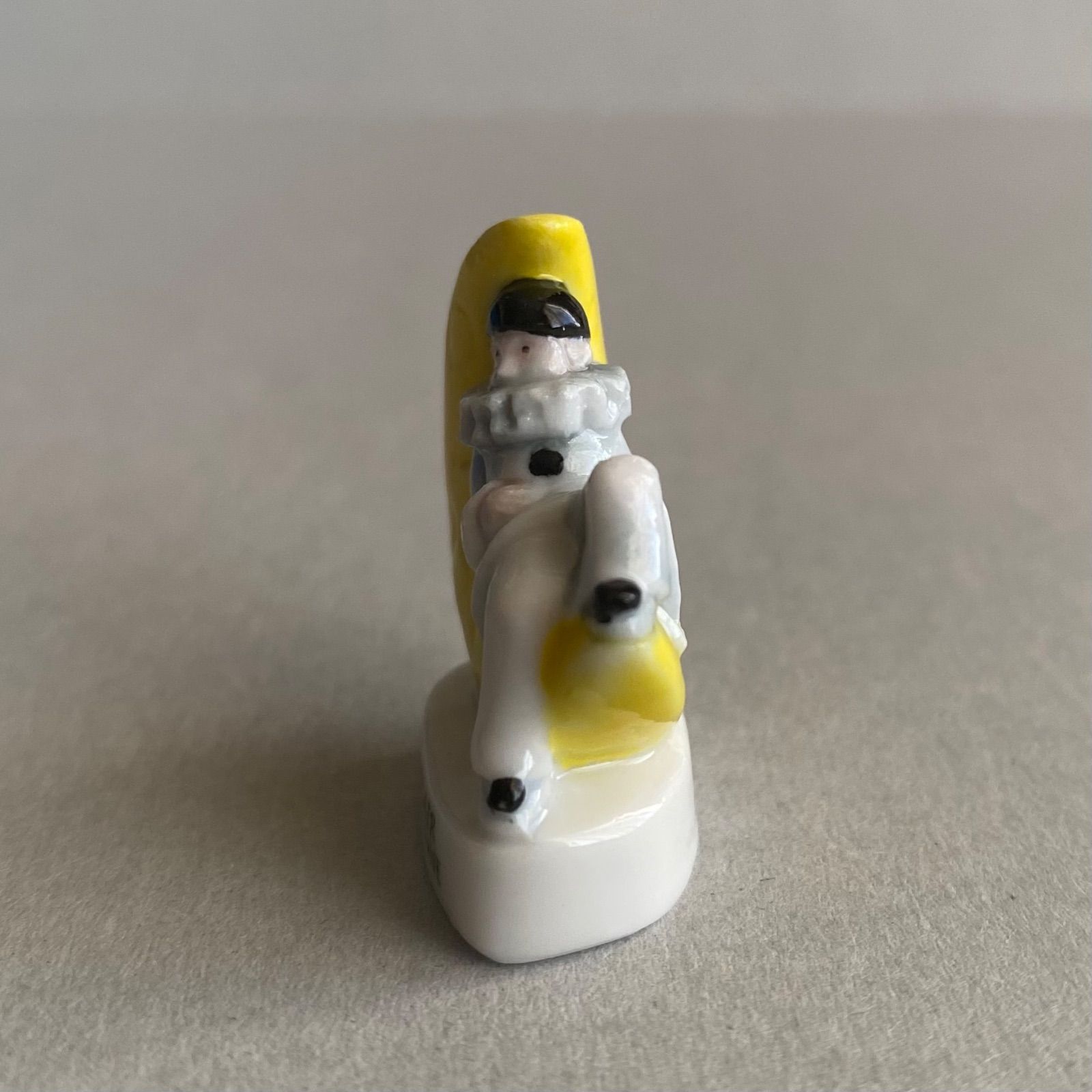 専用　フェーブ　ピノキオ　希少品　ヴィンテージ　美品　フランス　童話　陶器　置物 三日月とピエロのフェーブ／童謡／フランス雑貨／陶器ミニチュア