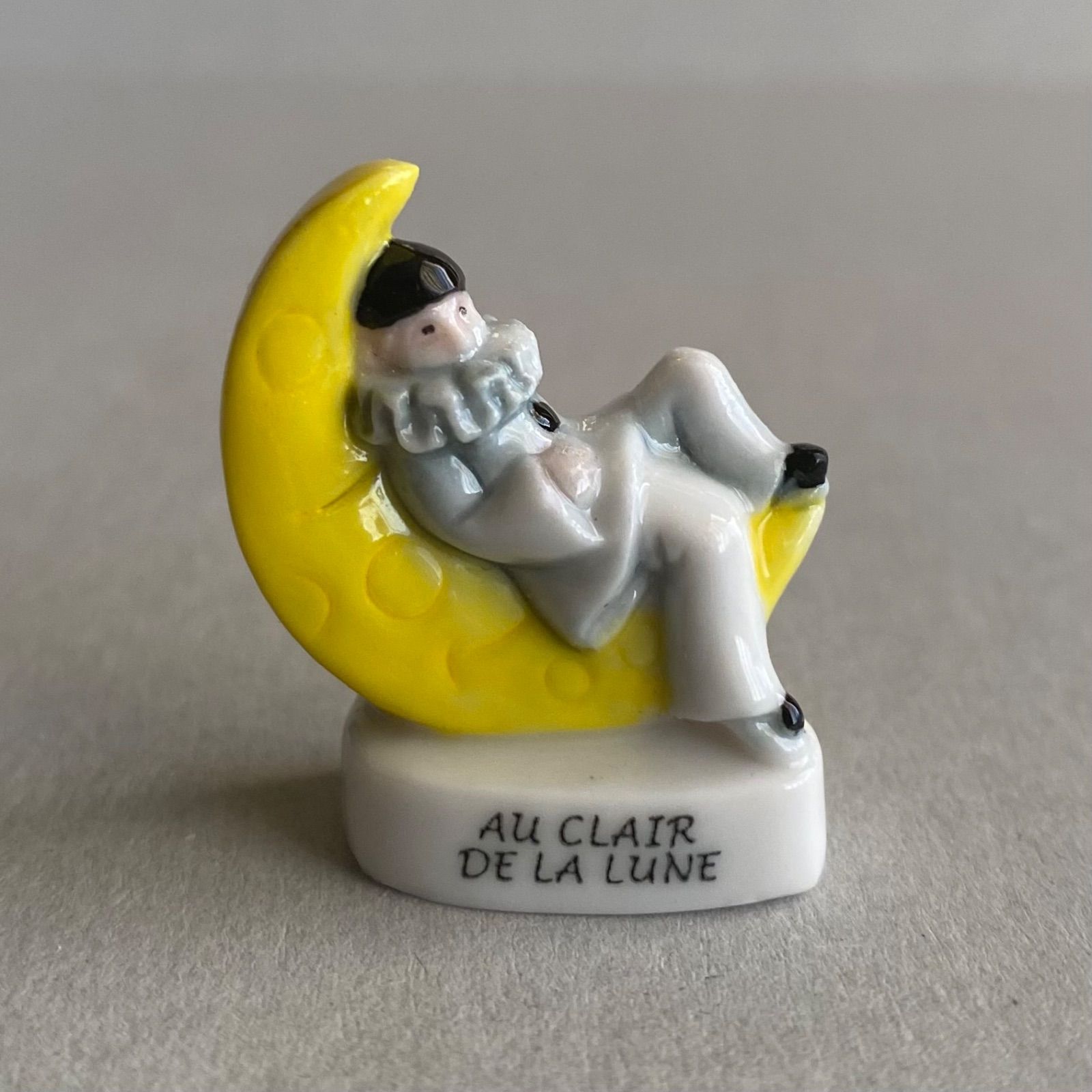 三日月とピエロのフェーブ／童謡／フランス雑貨／陶器ミニチュア